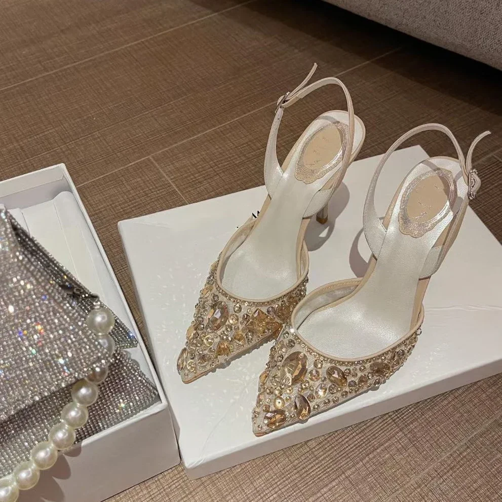 Baotou Water Diamond Lace Crys - Water Shoes ulasan dan harga